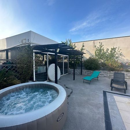 Superbe Appartement Avec Piscine Et Spa Privatif Villeneuve-les-Beziers Exterior photo